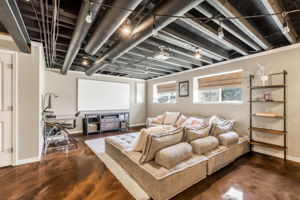 1409 SW Whistle Dr-045