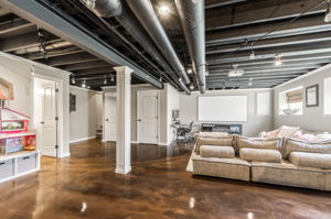 1409 SW Whistle Dr-046