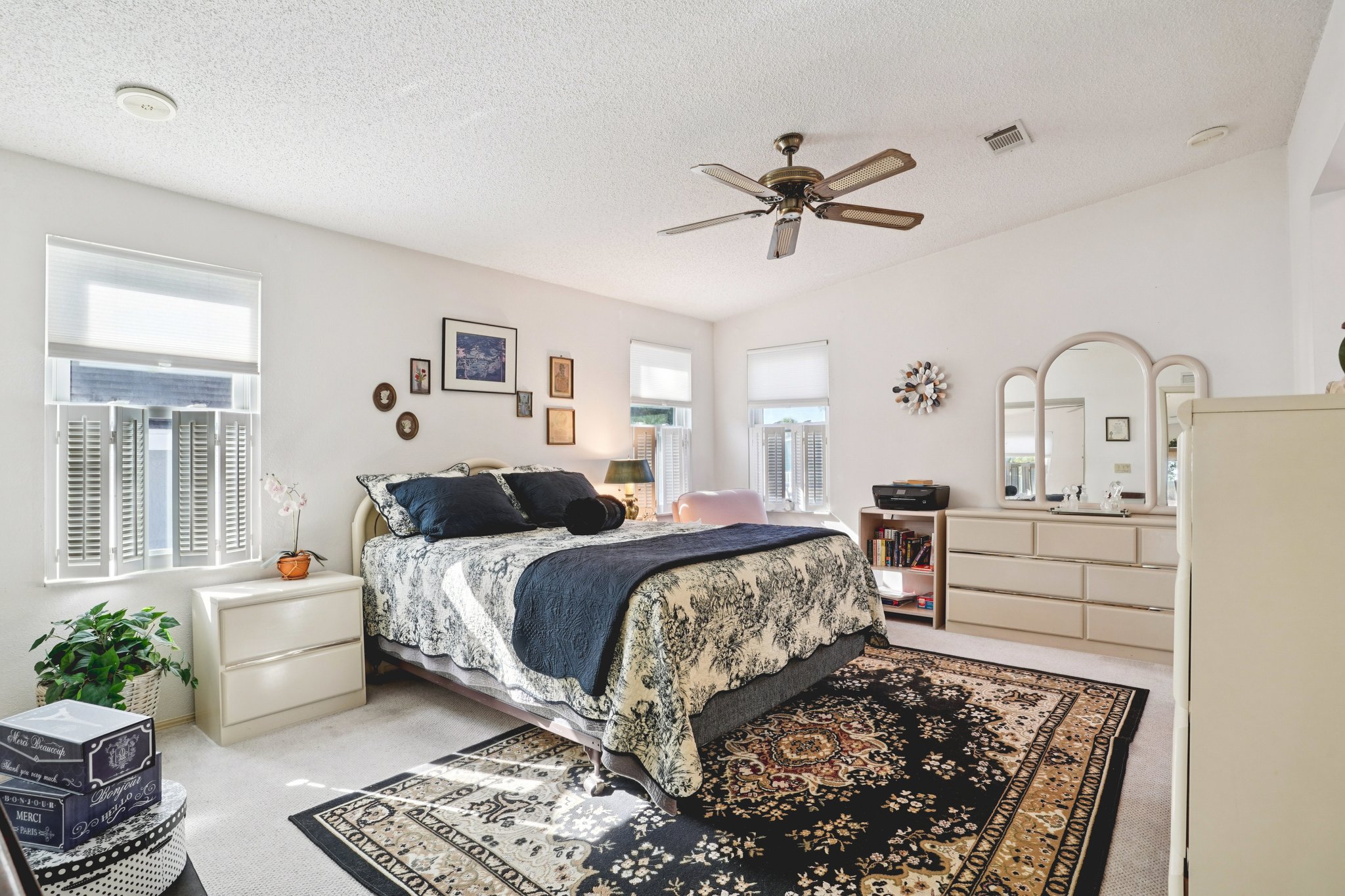 Torrey Pines Dr-S0701-018.jpg