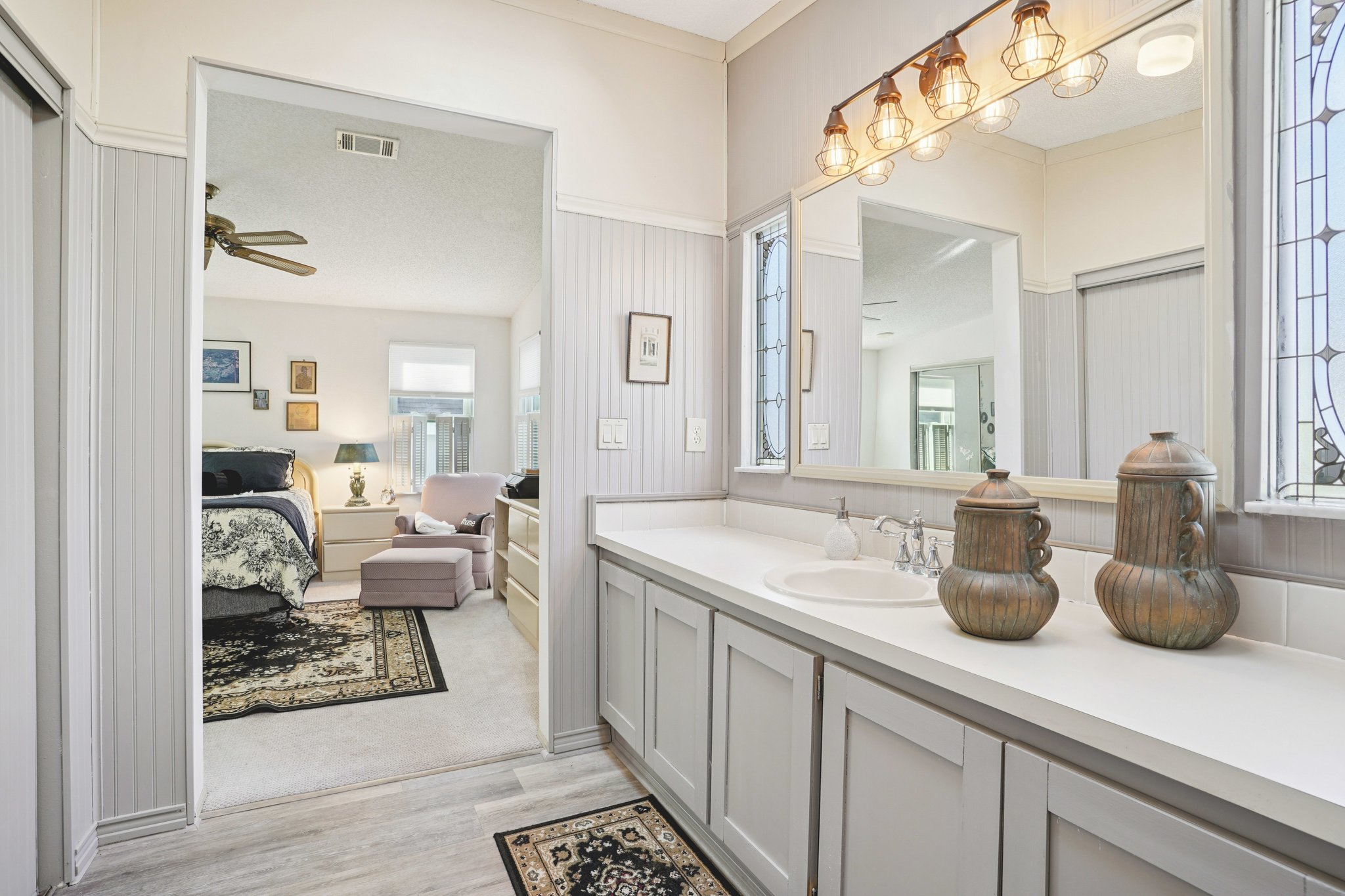 Torrey Pines Dr-S0701-022.jpg