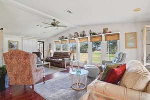 Torrey Pines Dr-S0701-006.jpg