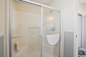 Torrey Pines Dr-S0701-023.jpg