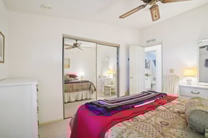 Torrey Pines Dr-S0701-025.jpg