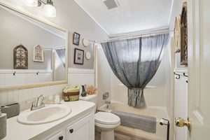 Torrey Pines Dr-S0701-026.jpg