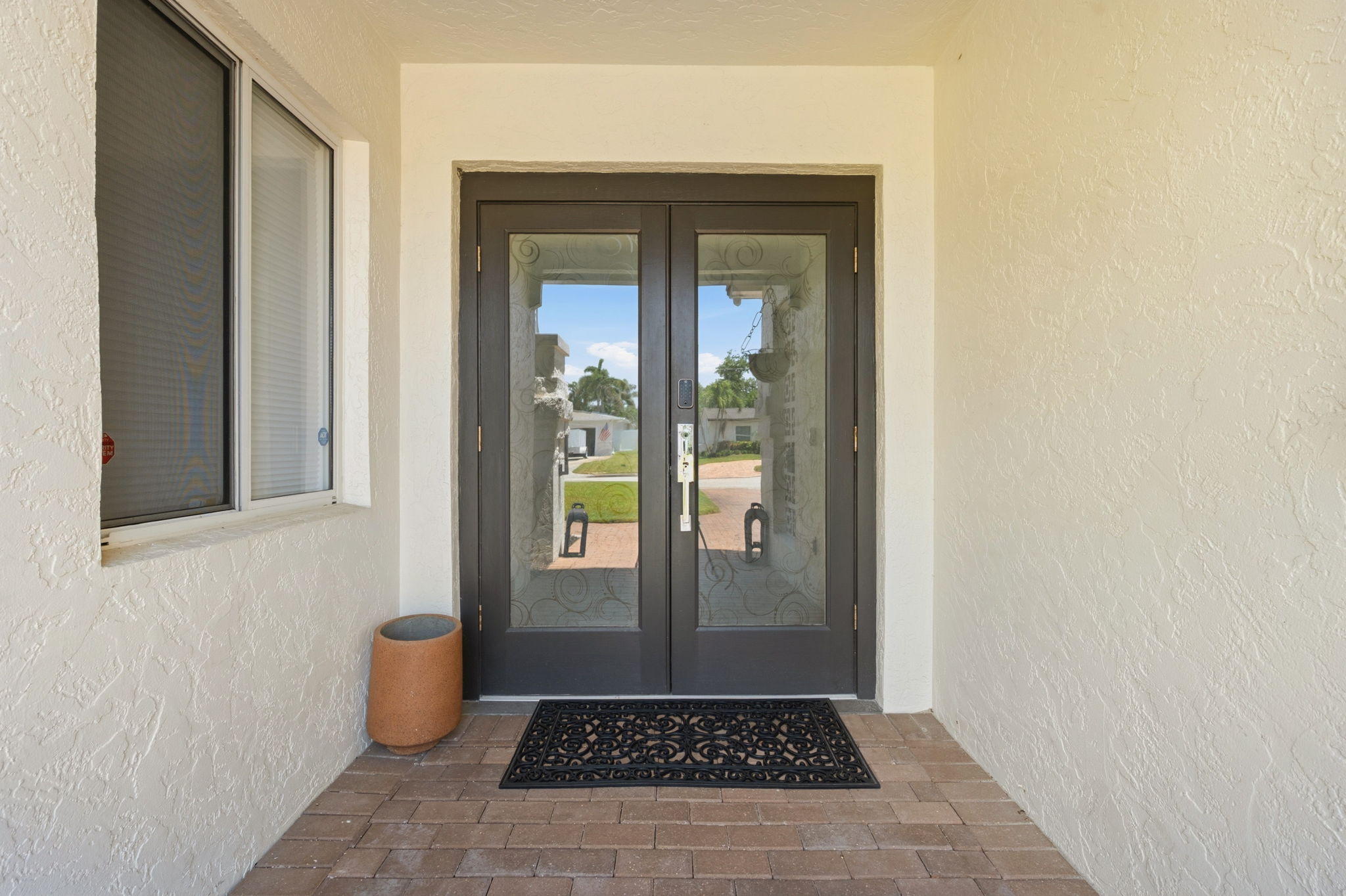 Front Exteriors (7)