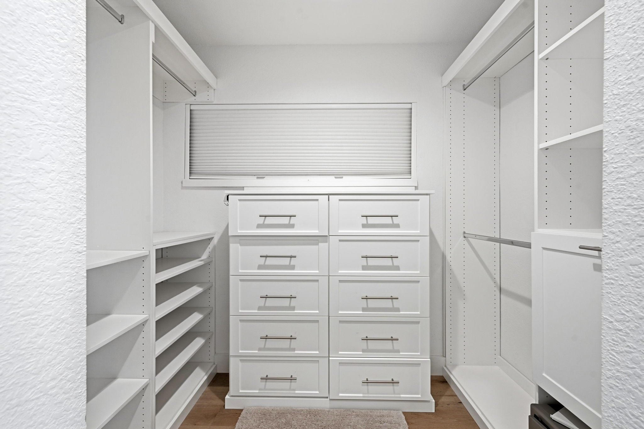 Interiors (21)