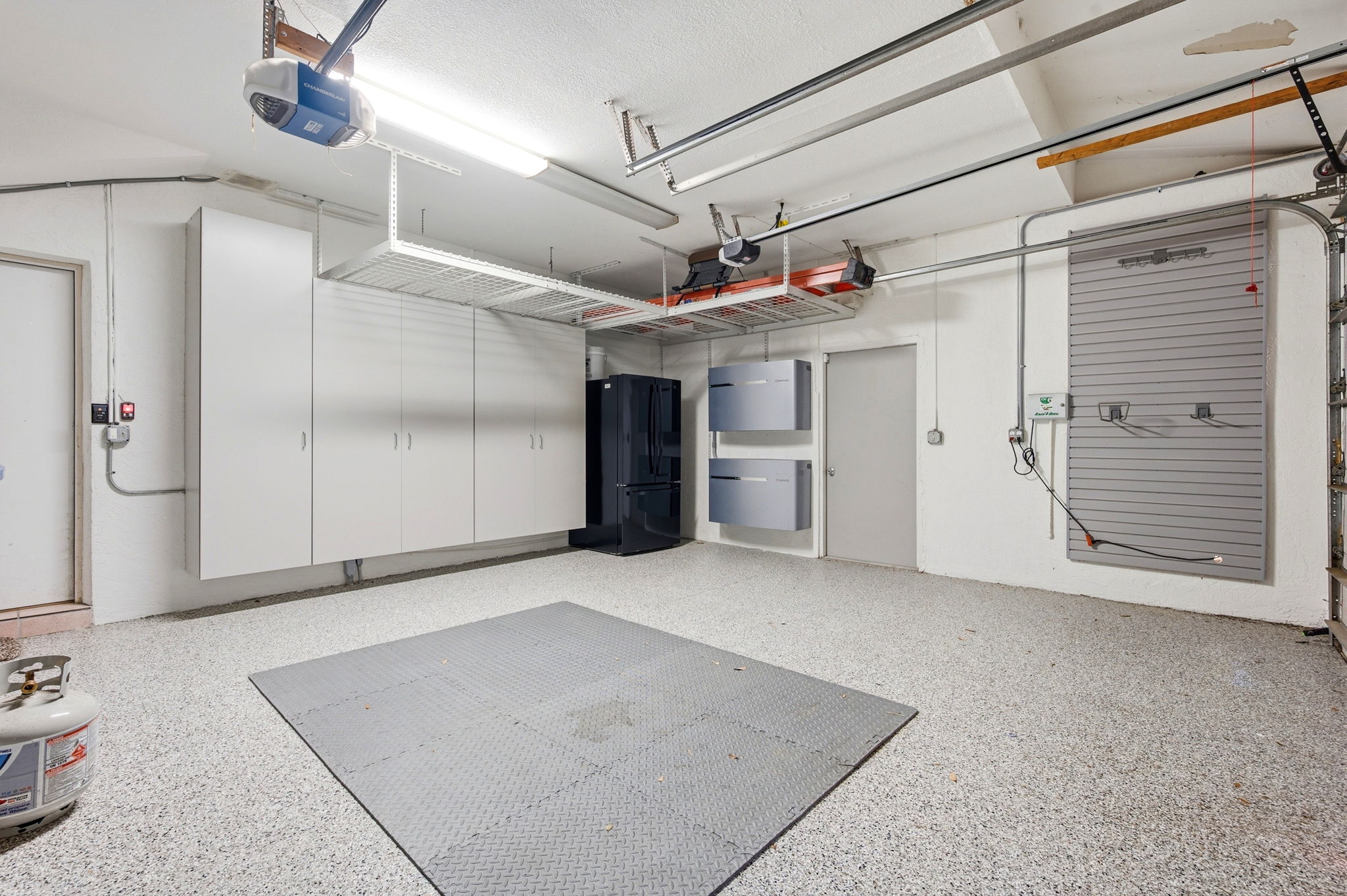 Interiors (34)