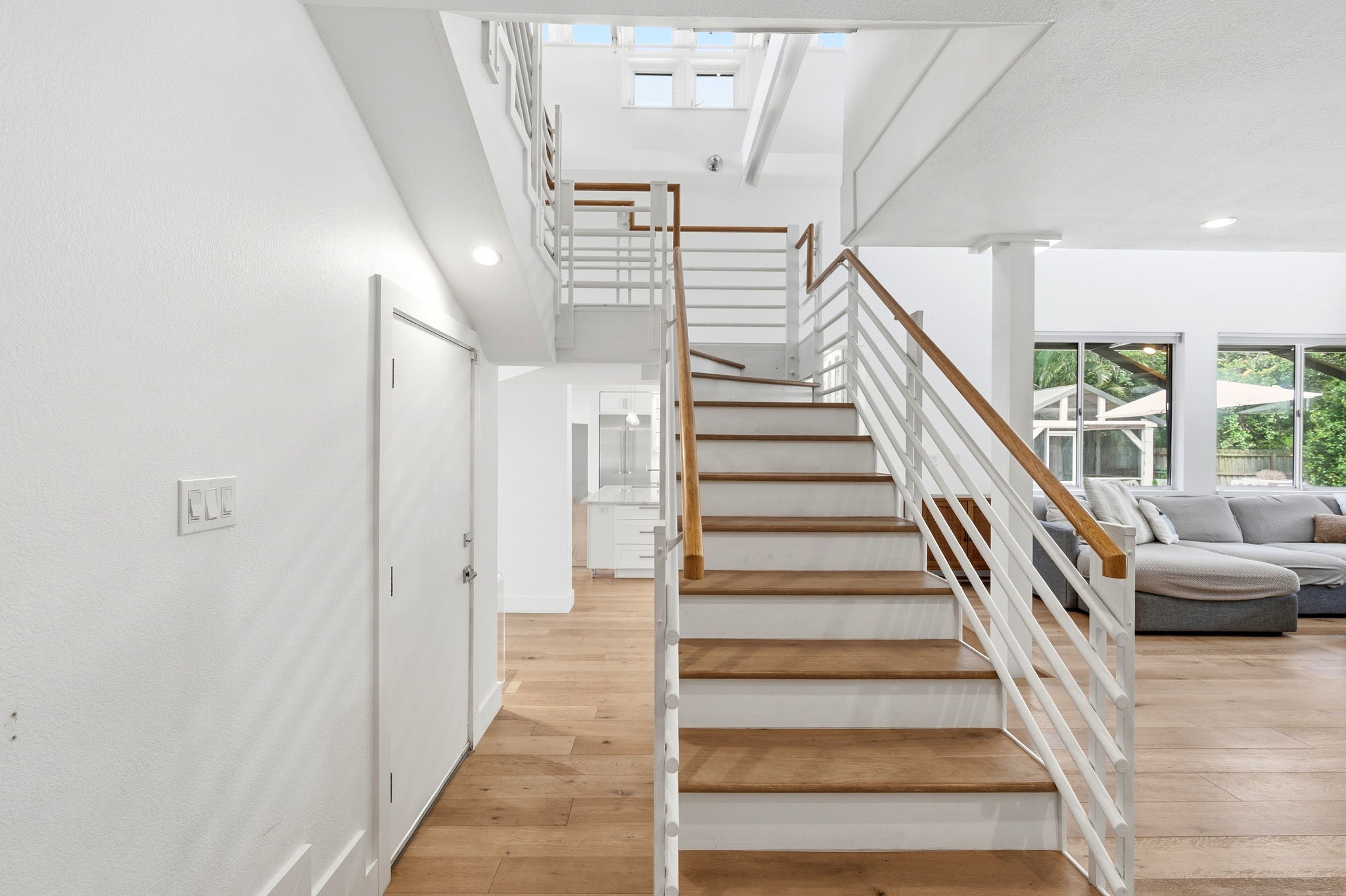 Interiors (36)
