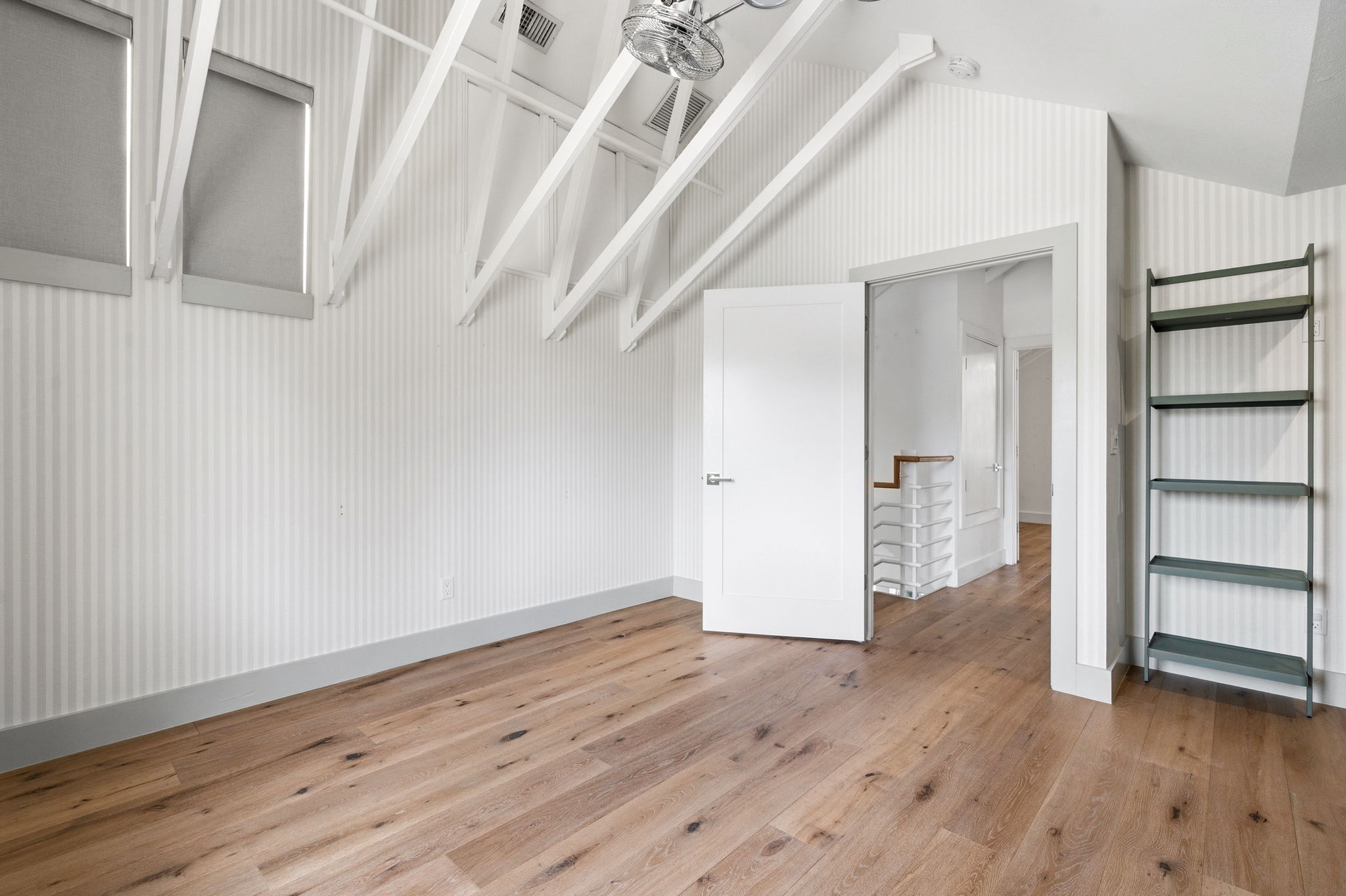 Interiors (41)