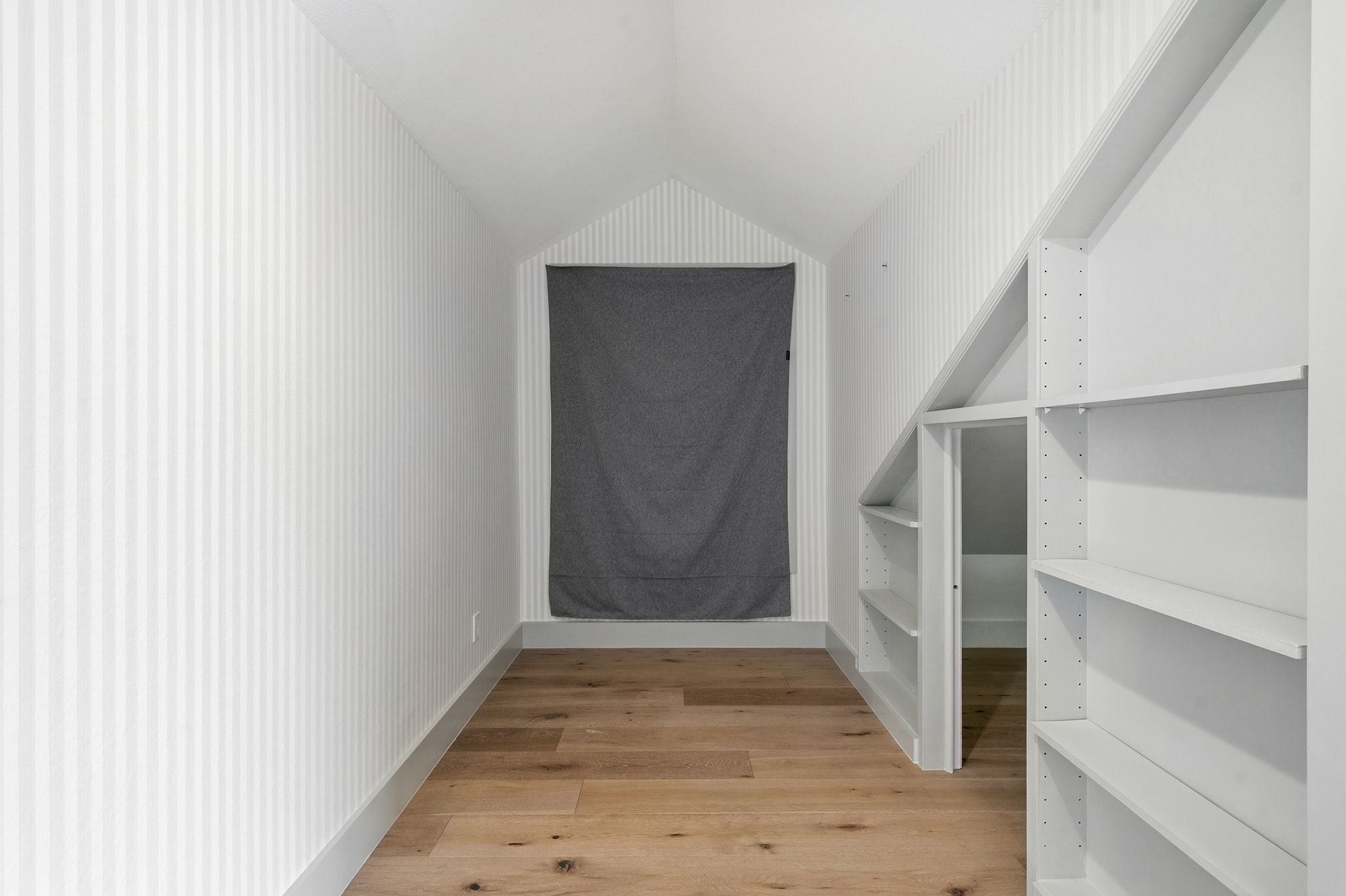 Interiors (42)