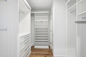 Interiors (22)