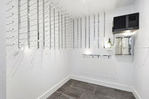 Interiors (30)