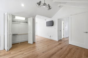 Interiors (51)
