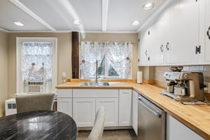 Hale St 2-S1408-012.jpg