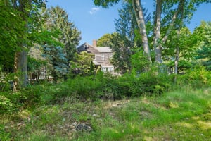 Hale St 2-S1408-032.jpg
