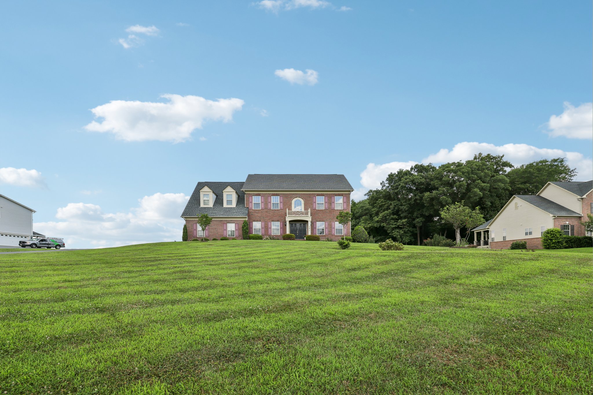 Hawkes Ct-S2207-002.jpg