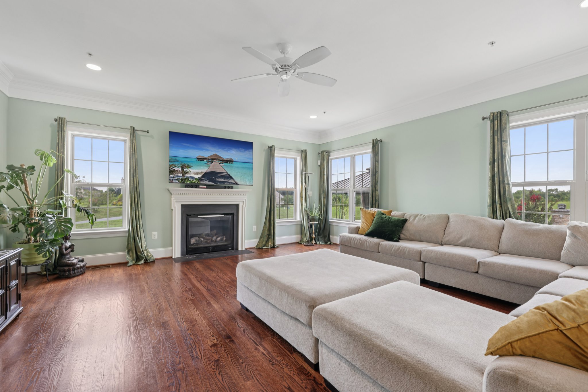 Hawkes Ct-S2207-012.jpg