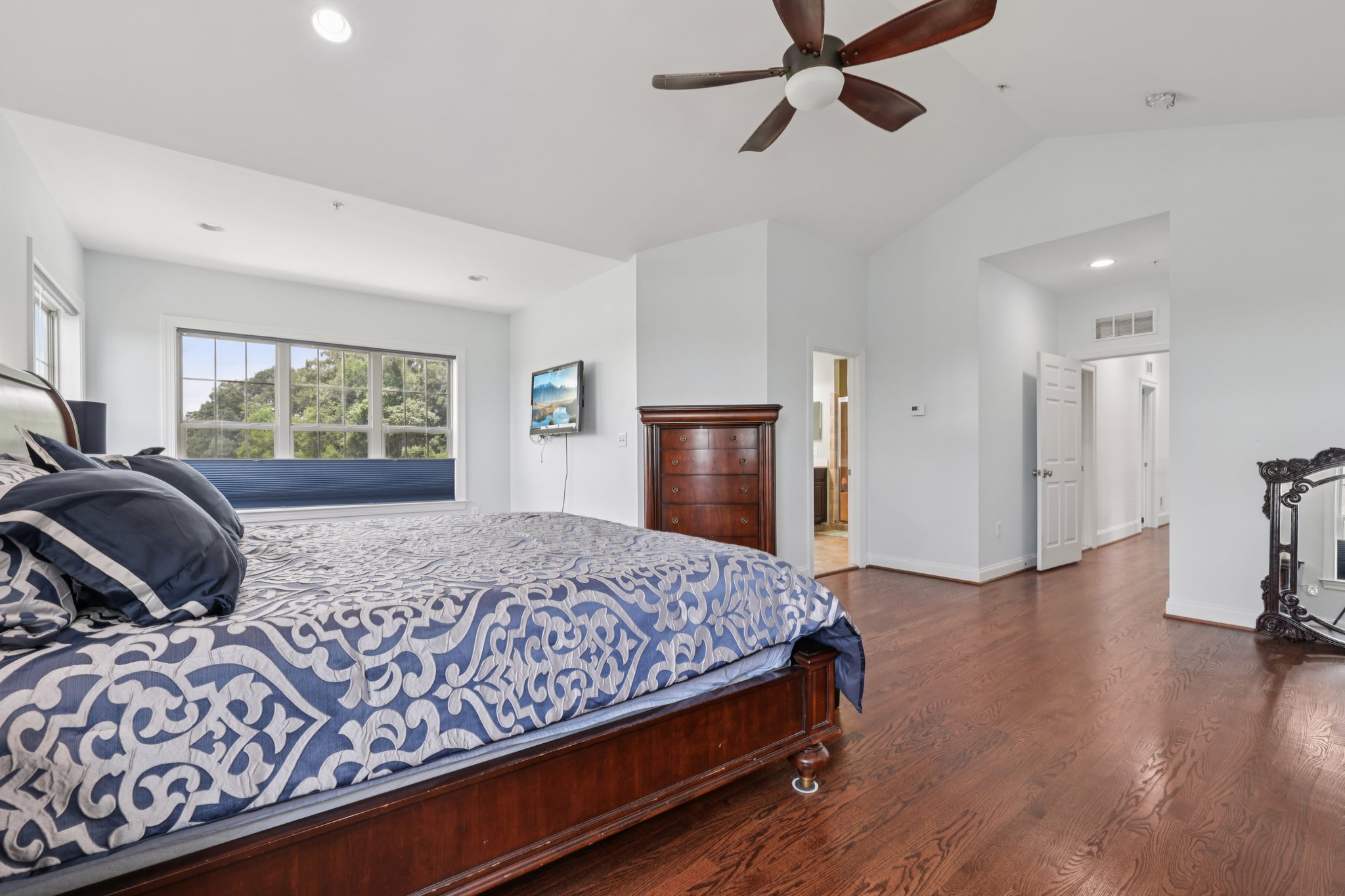 Hawkes Ct-S2207-041.jpg