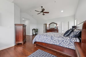 Hawkes Ct-S2207-043.jpg