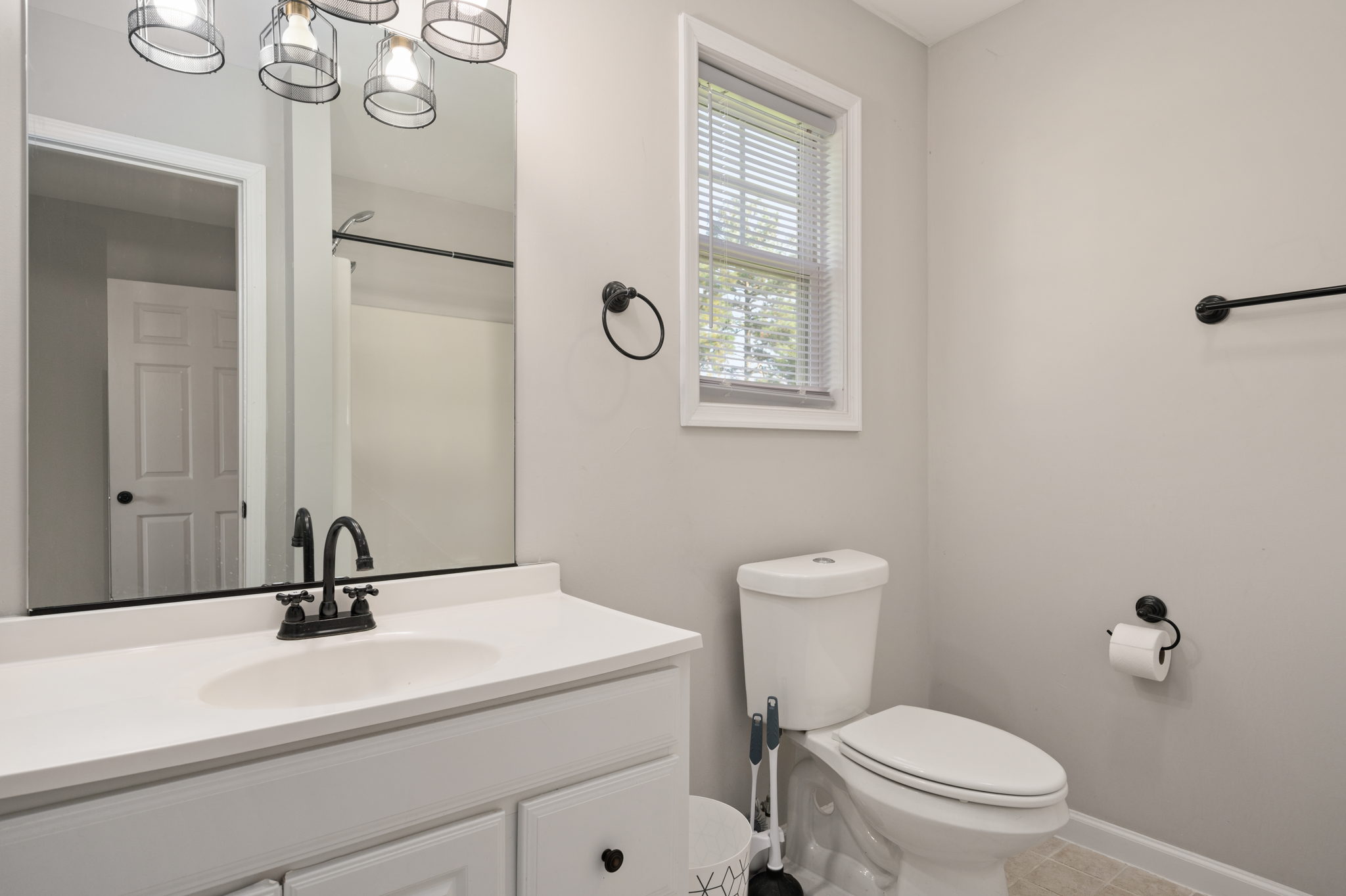 141 Lilly Rd | Bedroom 3 - Private Bath