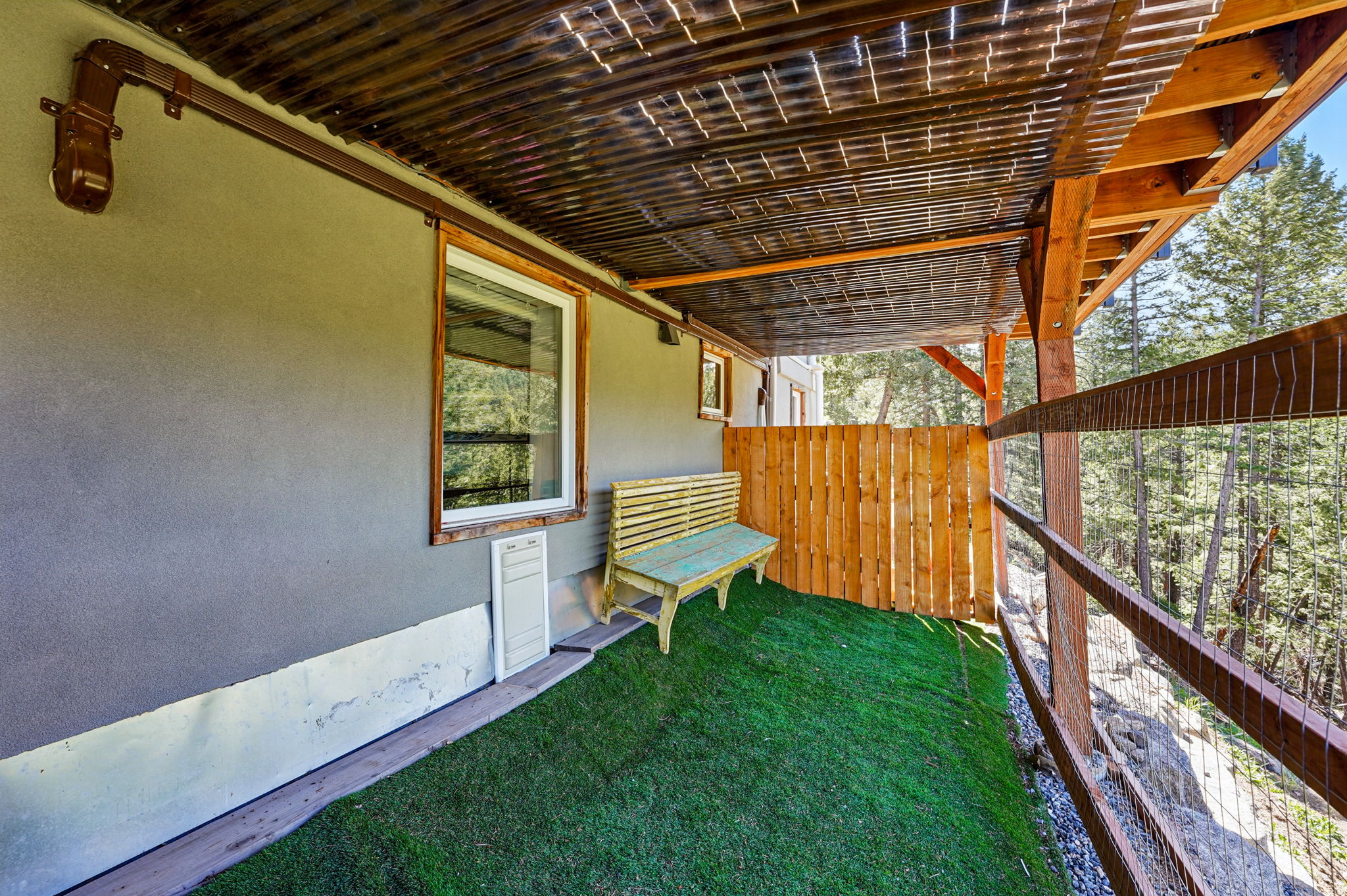  Photo 40