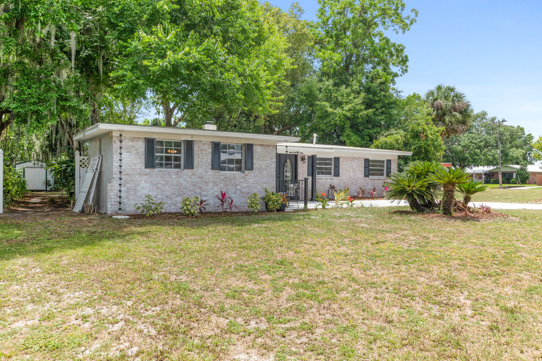 River Groves Sweetheart! East Palatka Real Estate