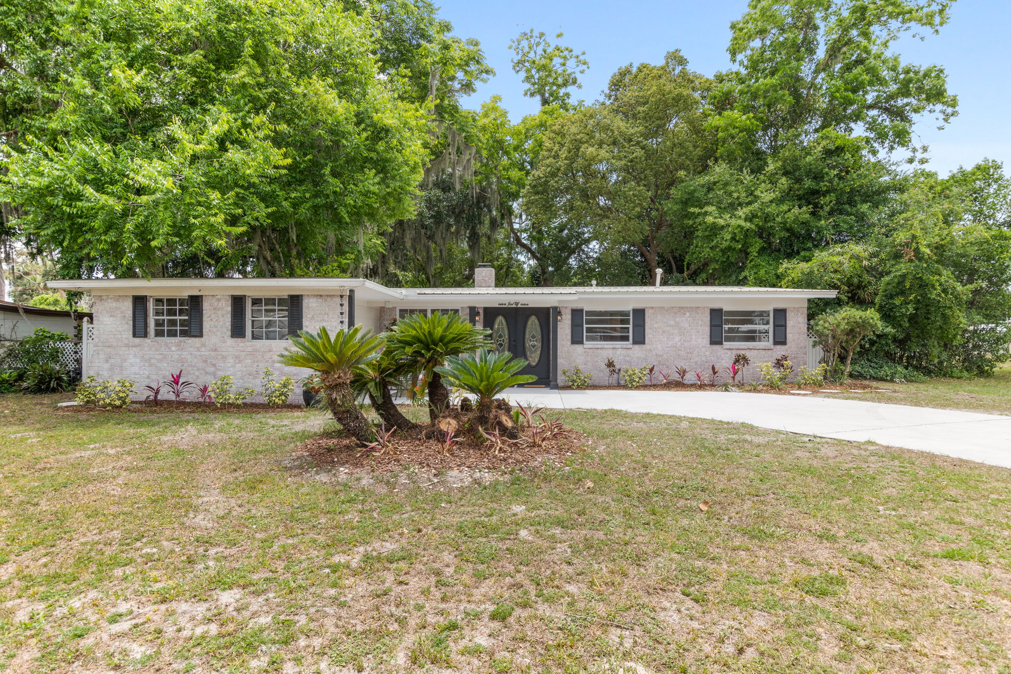 River Groves Sweetheart! East Palatka Real Estate
