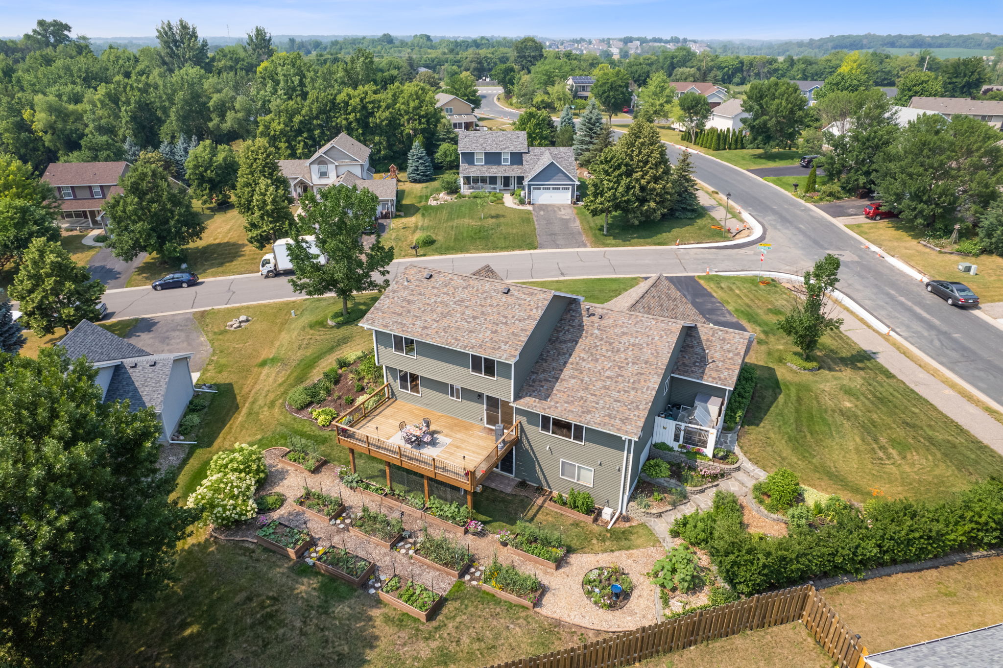 01_Exterior