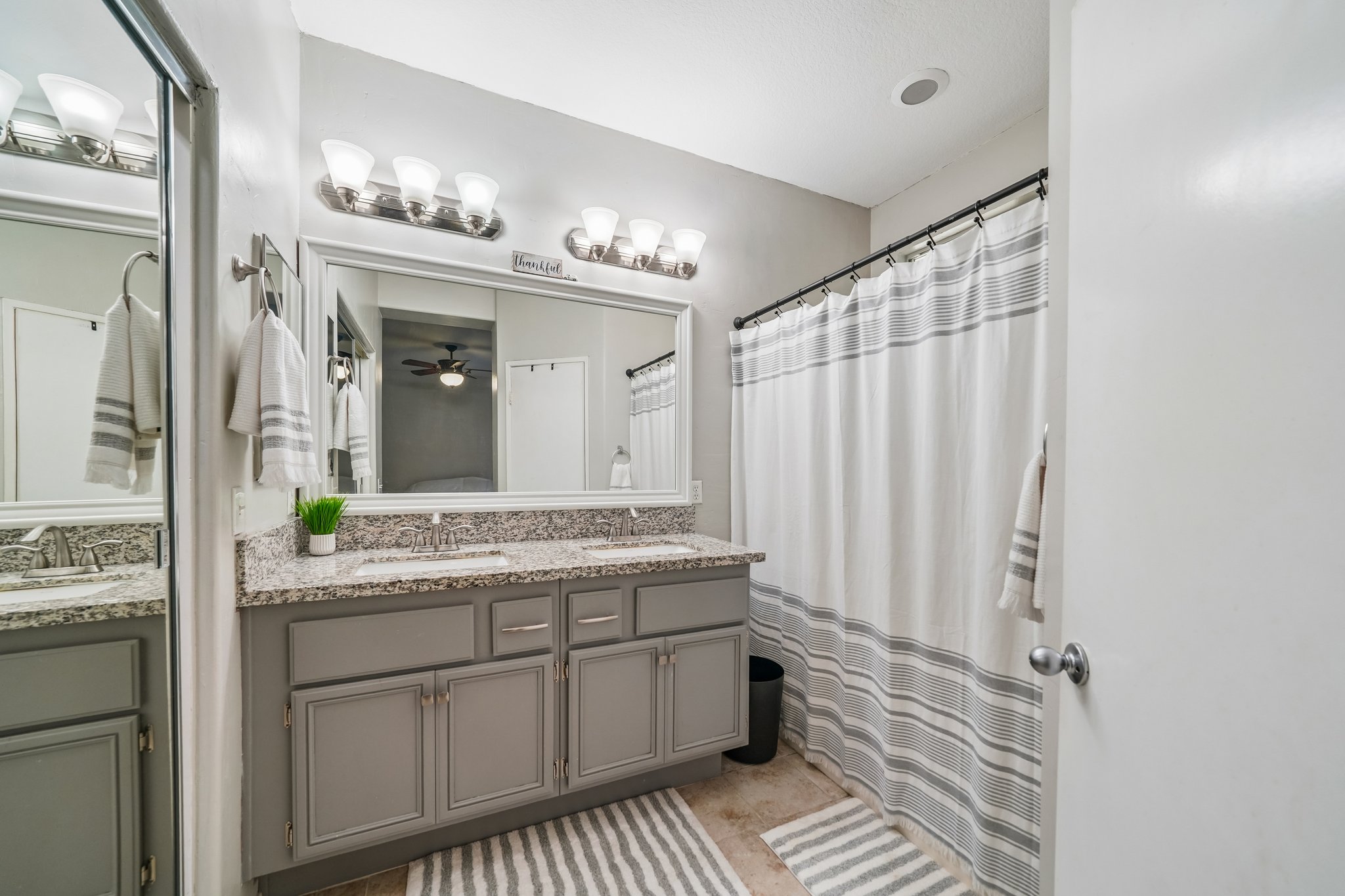 1410 Charles St-S0110-031.jpg