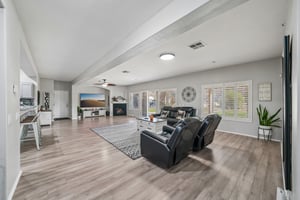 1410 Charles St-S0110-009.jpg