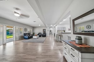 1410 Charles St-S0110-014.jpg