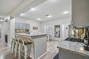 1410 Charles St-S0110-015.jpg