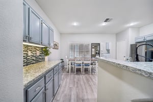 1410 Charles St-S0110-018.jpg