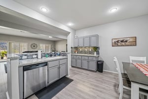 1410 Charles St-S0110-022.jpg