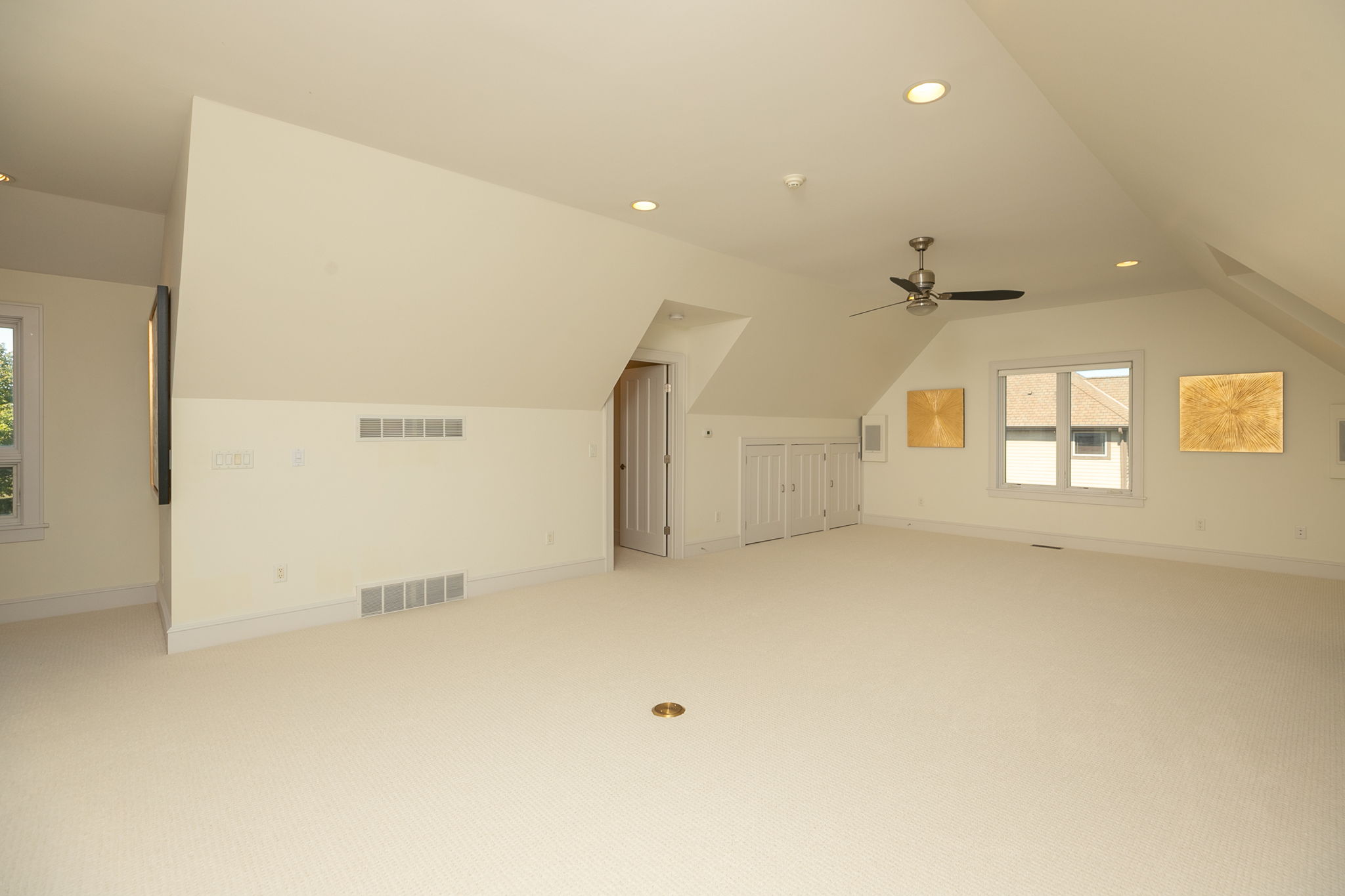 35-Bonus Room