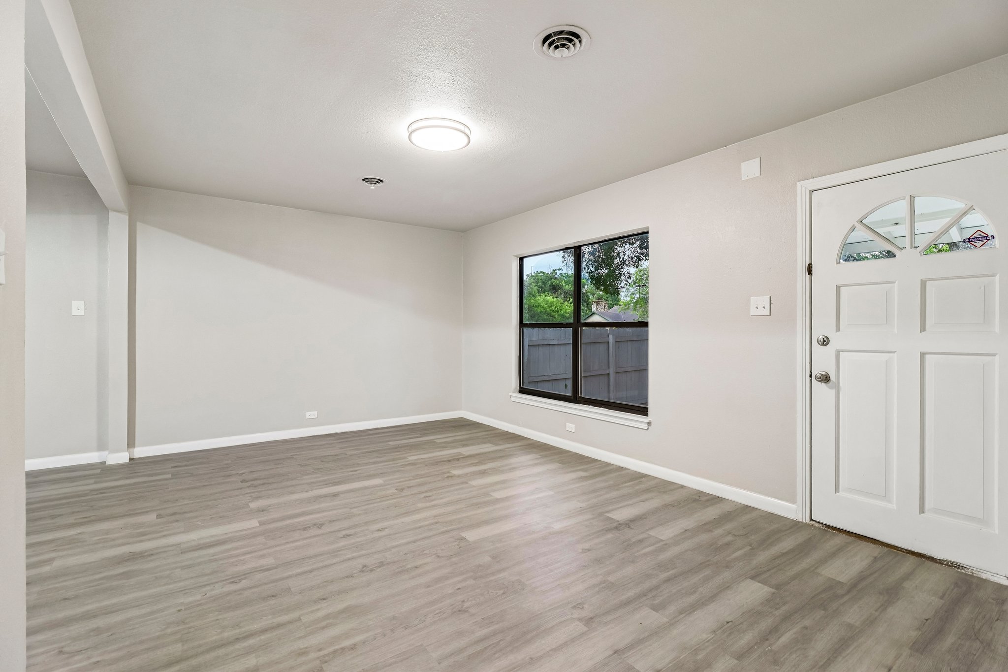 Greer St-S1607-009.jpg