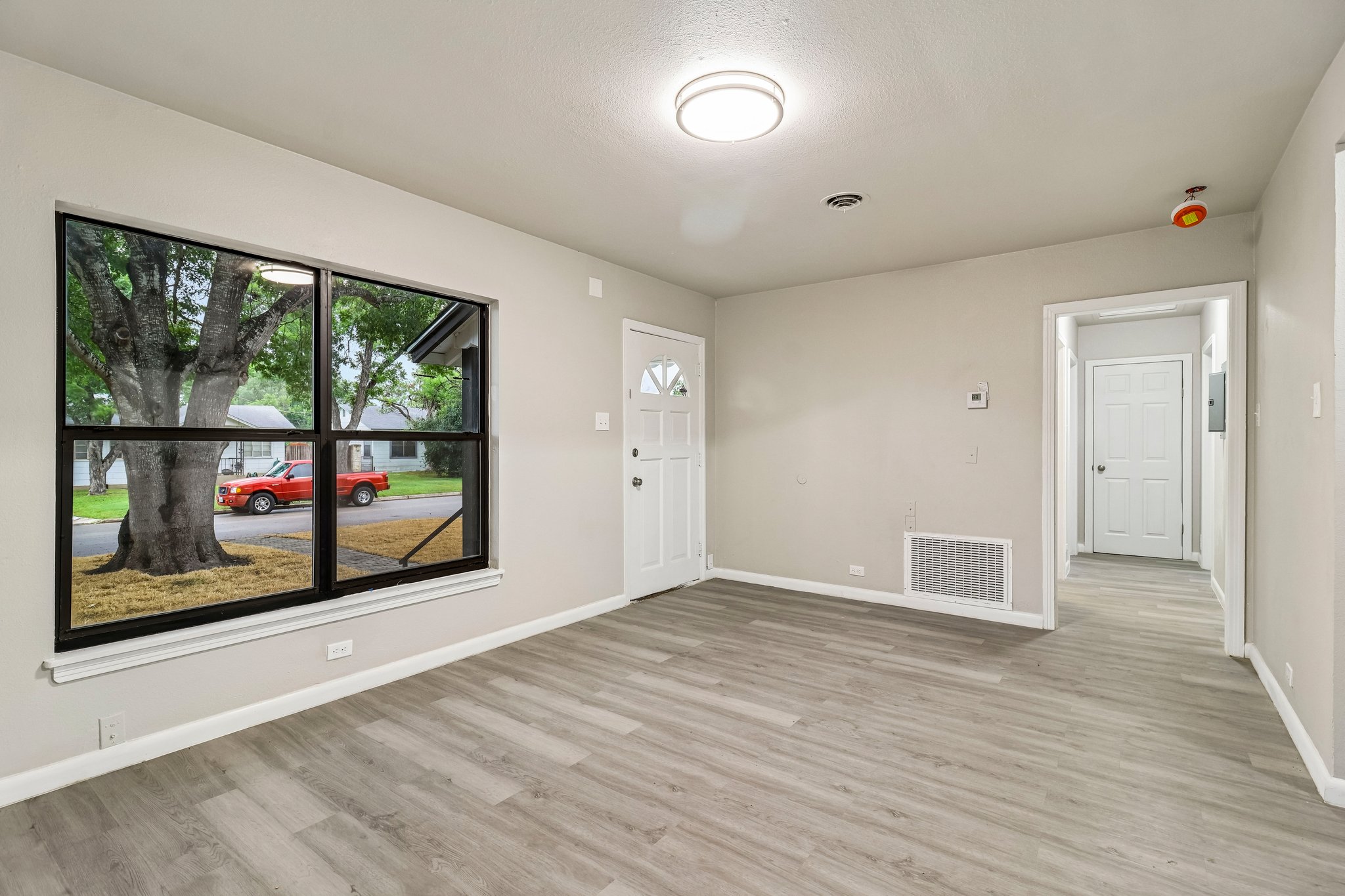 Greer St-S1607-010.jpg