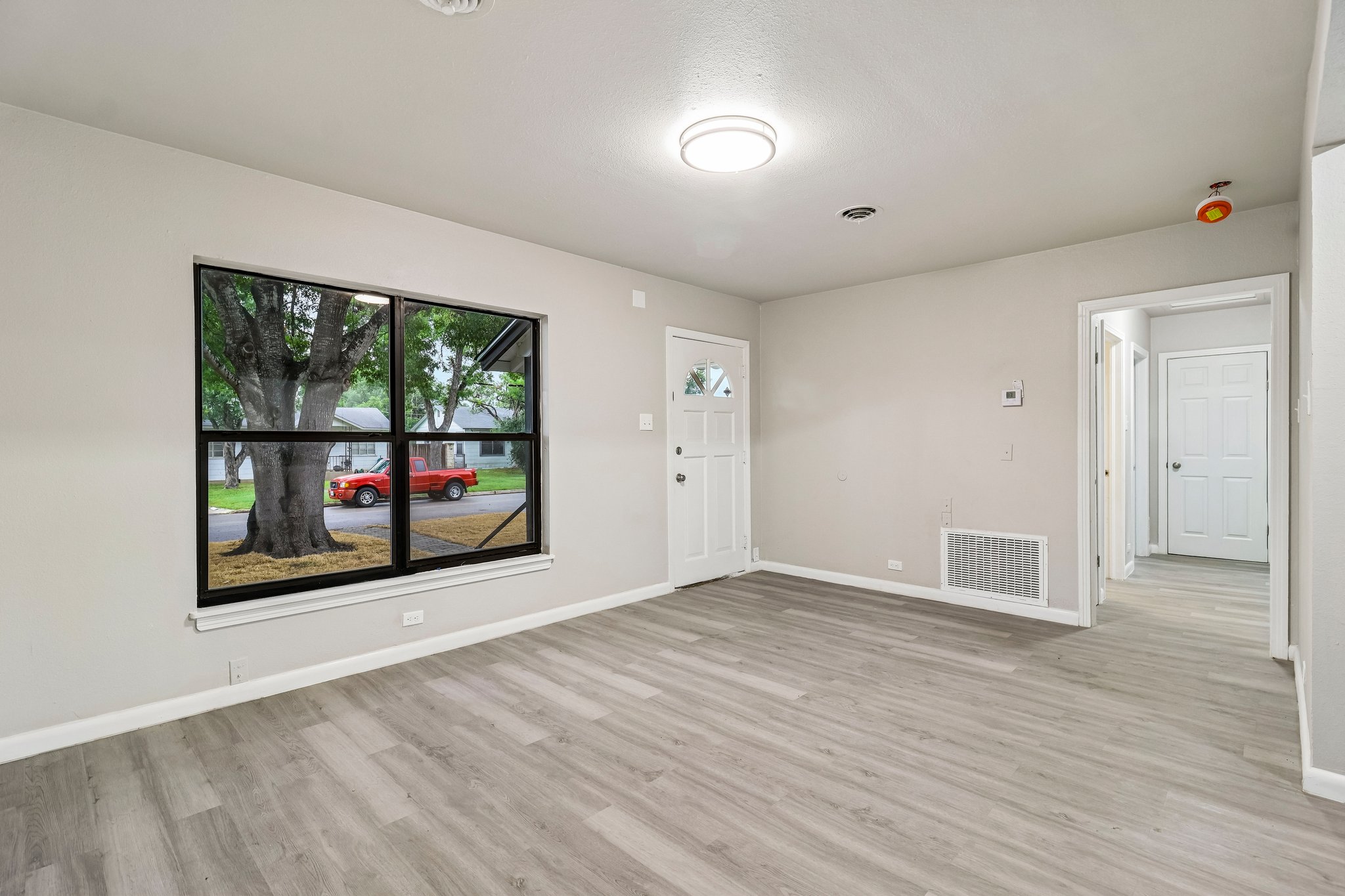 Greer St-S1607-011.jpg
