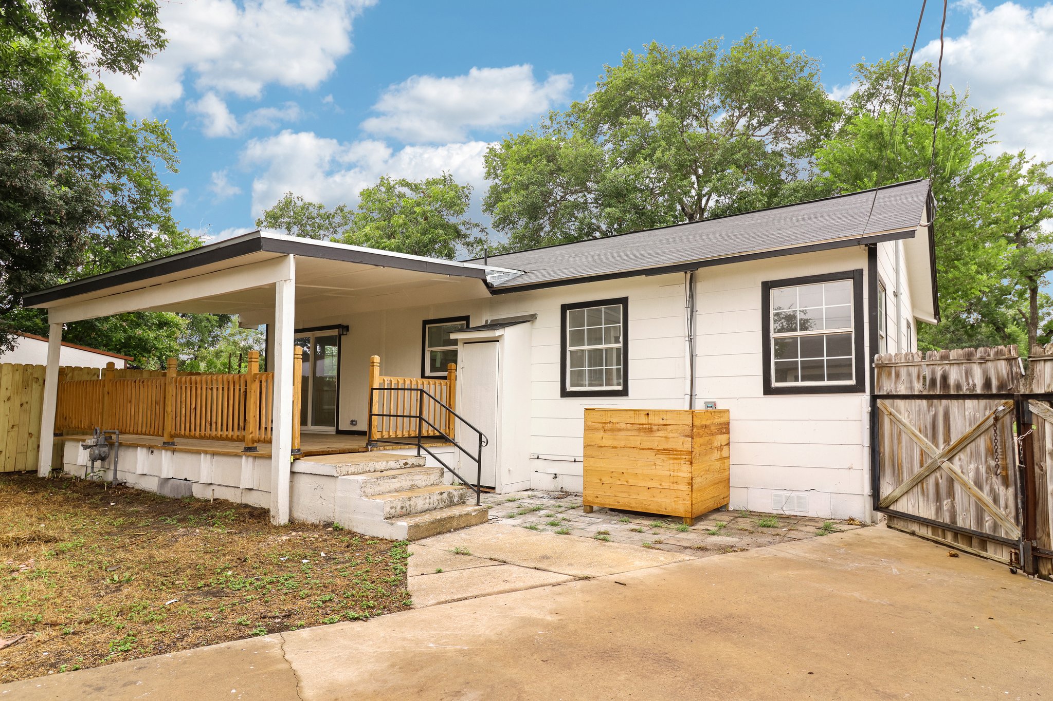 Greer St-S1607-033.jpg