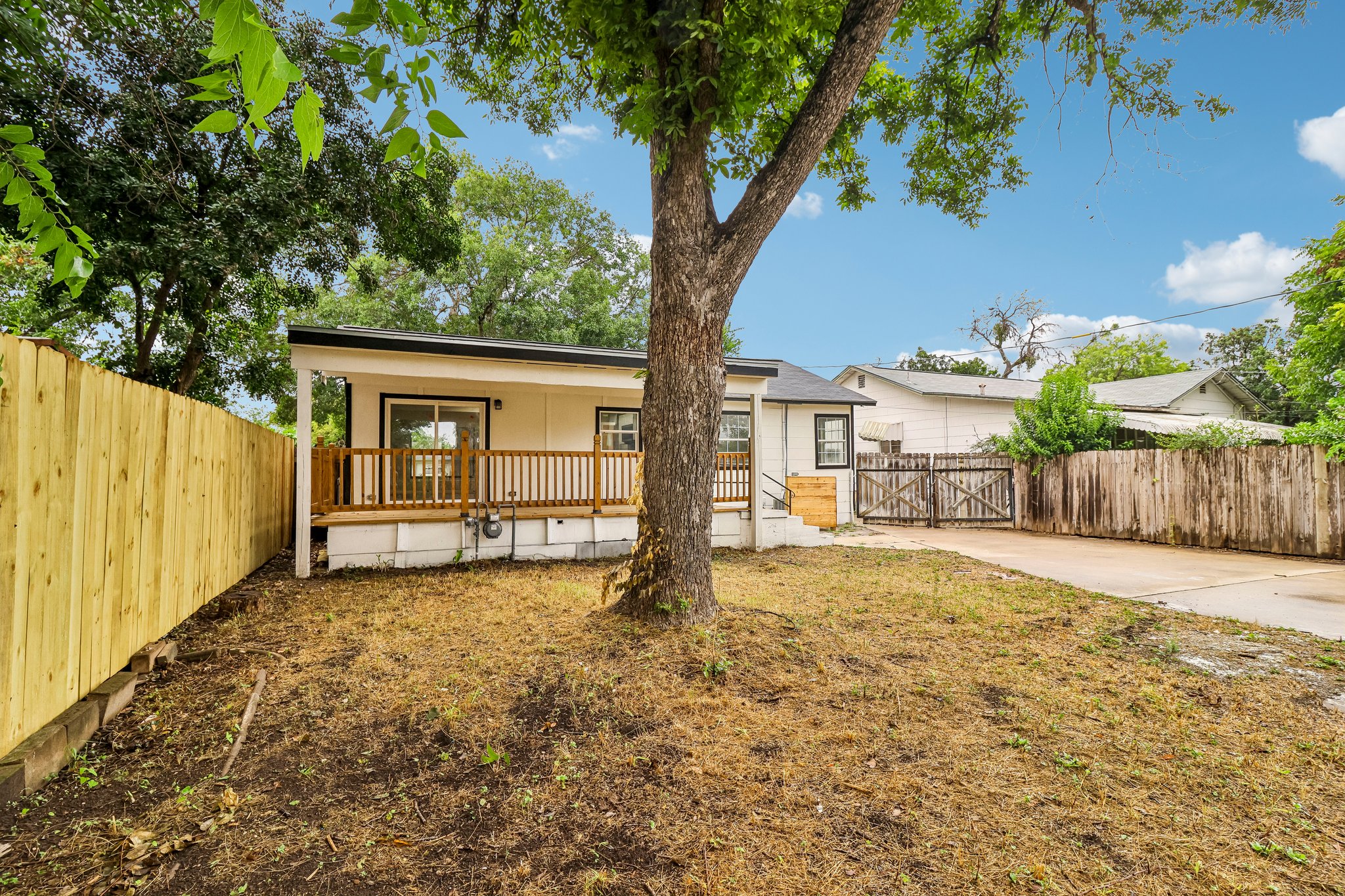 Greer St-S1607-036.jpg