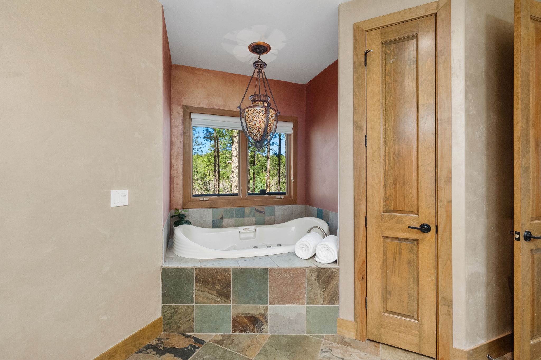 Primary Bathroom (2)