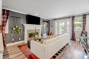 012_1410 Lundy Ave 