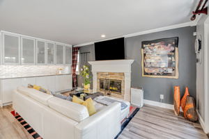 015_1410 Lundy Ave 