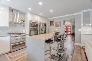 021_1410 Lundy Ave 
