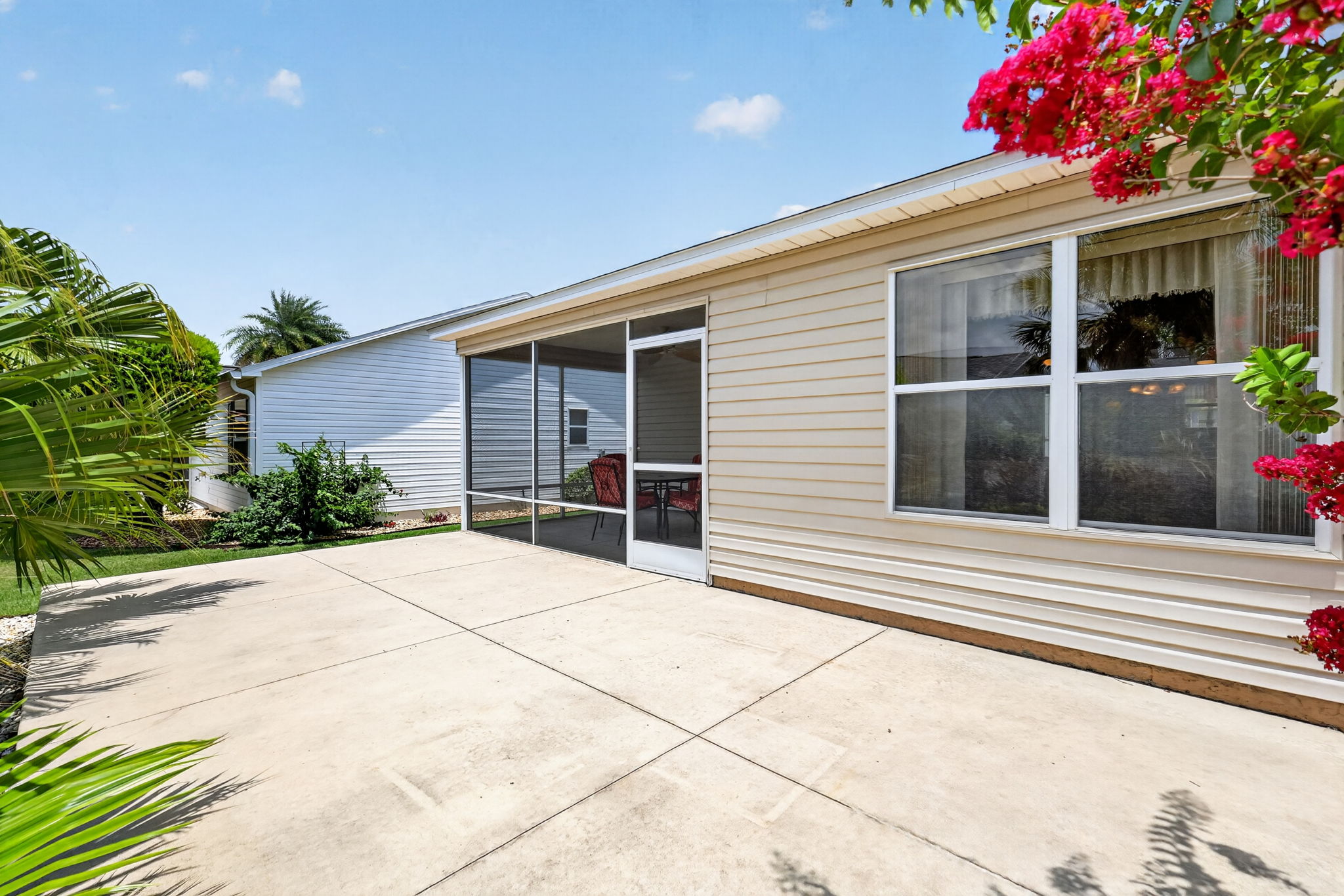 Spacious 20'x20' Rear Patio