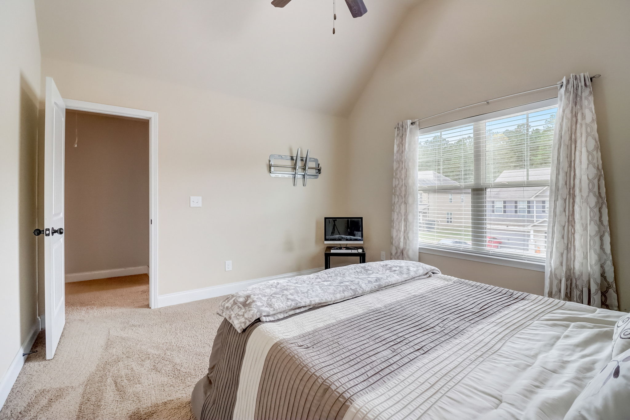 Stone Ridge Ct 258-037