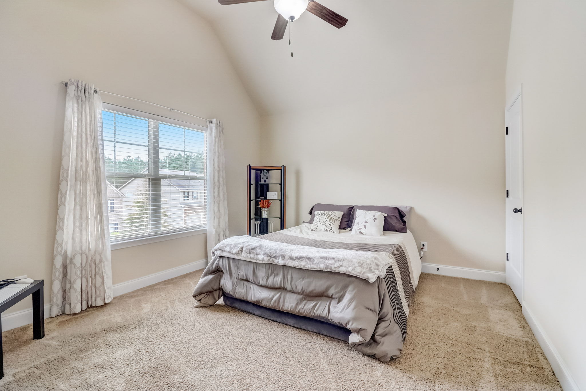 Stone Ridge Ct 258-035