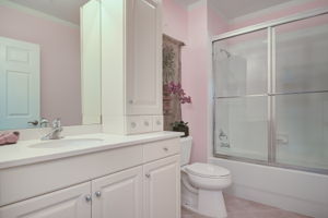 14100 Cambridge Dr #104, Fort Myers, FL 33912, USA Photo 25