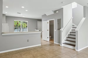 Christie Dr-S1210-020.jpg