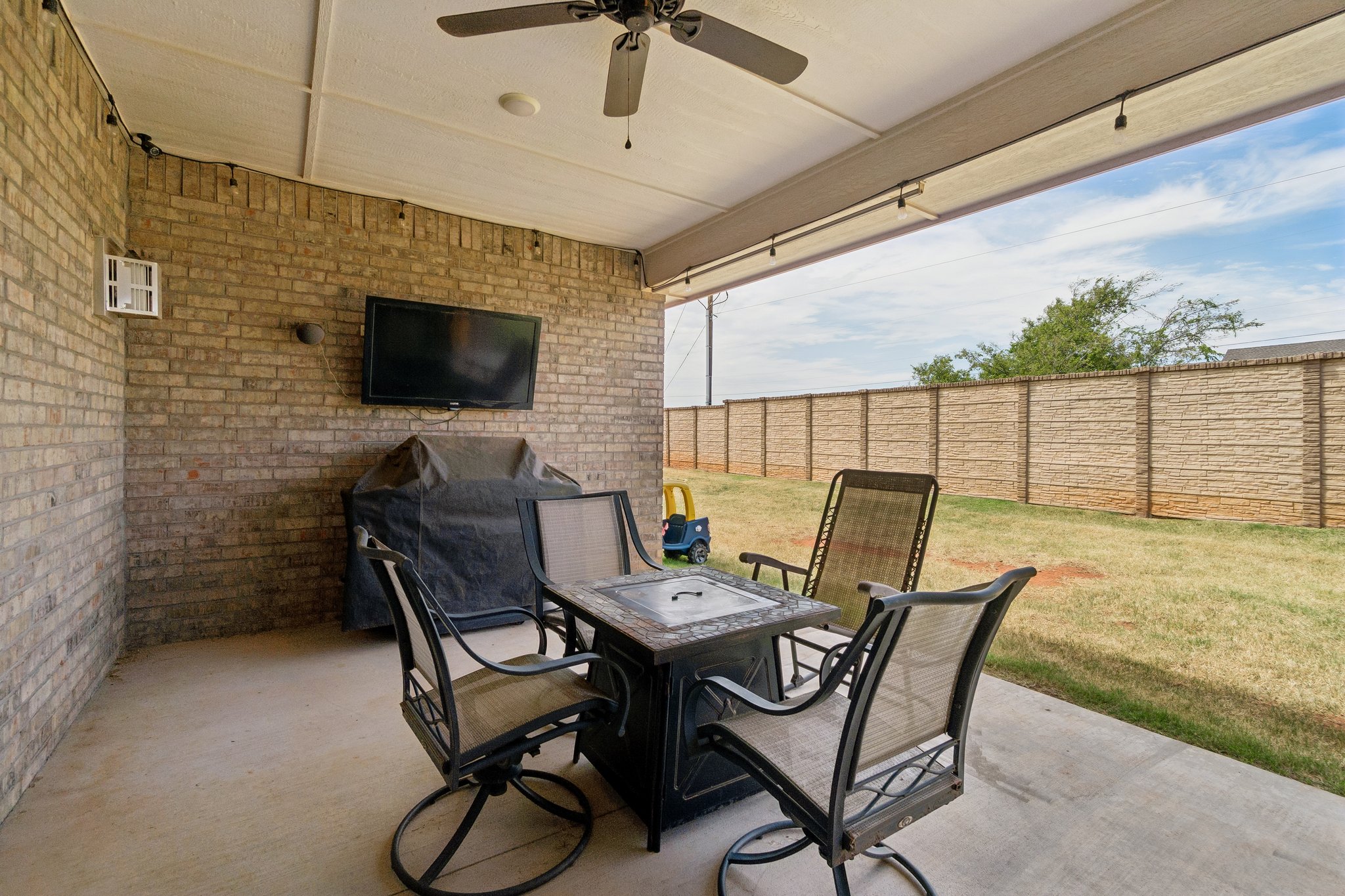 14101 Vlg Crk Wy_056.jpg